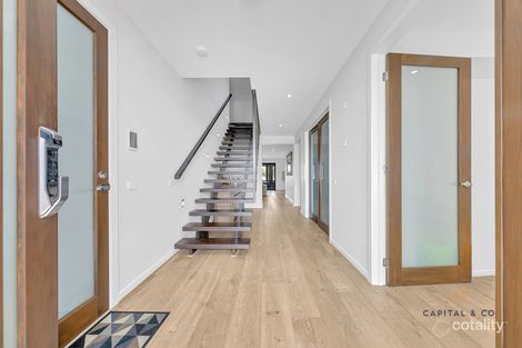 Property photo of 40 Errol Boulevard Mickleham VIC 3064