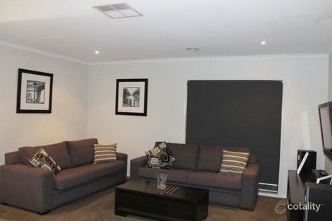 Property photo of 6 Conrad Terrace Taylors Hill VIC 3037