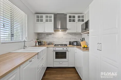 Property photo of 25 Estuary Way Heathridge WA 6027