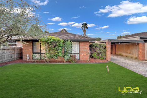 Property photo of 19 Mullin Court Cranbourne VIC 3977