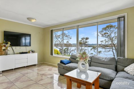 Property photo of 8 Lake Vue Parade Midway Point TAS 7171