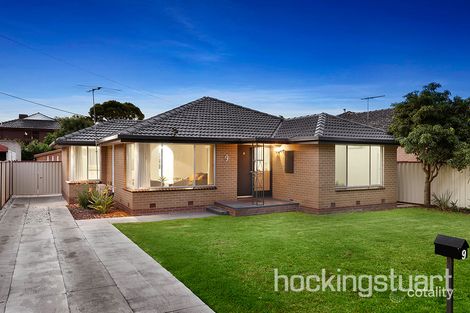 9 Mcintyre Dr, Altona, VIC 3018
