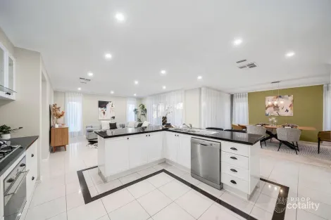 Property photo of 30 Vaucluse Boulevard Point Cook VIC 3030