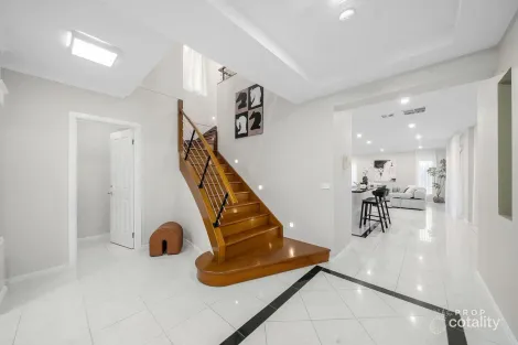 Property photo of 30 Vaucluse Boulevard Point Cook VIC 3030