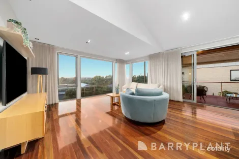 Property photo of 8 Bella Vista Close Macleod VIC 3085