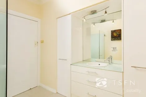 Property photo of 10 Patrick Street Kennington VIC 3550