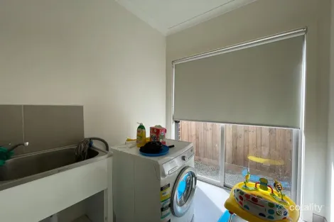 Property photo of 18 Battery Road Point Cook VIC 3030