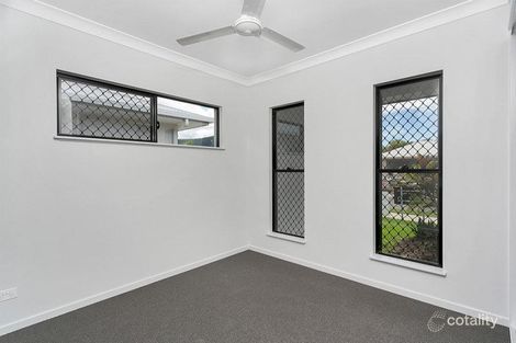 Property photo of 5 Singleton Close Smithfield QLD 4878