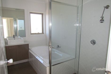 Property photo of 1/6 The Embankment Kurunjang VIC 3337
