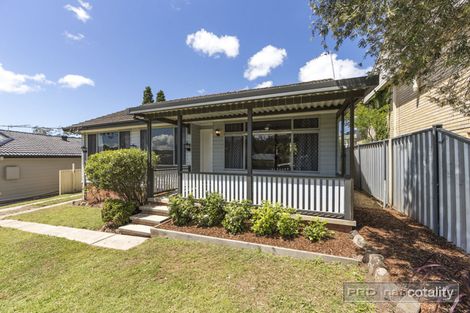 Property photo of 7 Pasadena Crescent Macquarie Hills NSW 2285