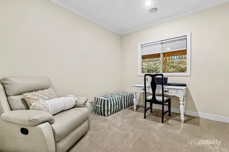 Property photo of 8 Nylander Road Bunyip VIC 3815