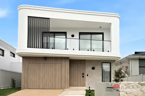 11a Harden Cres, Georges Hall, NSW 2198