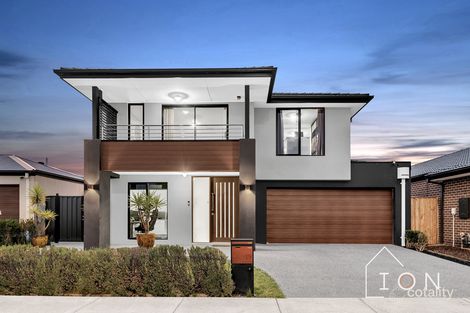 19 Sutil Dr, Clyde North, VIC 3978