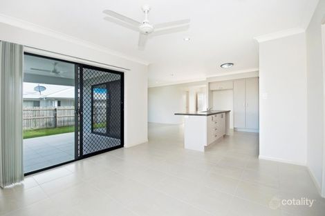 Property photo of 33 Sanctum Boulevard Mount Low QLD 4818