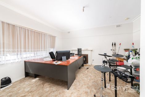Property photo of 15 Isla Avenue Glenroy VIC 3046