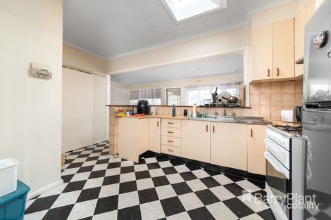 Property photo of 15 Isla Avenue Glenroy VIC 3046