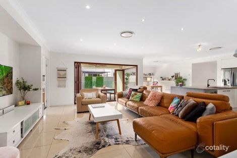 Property photo of 6 Ruthenium Court Hope Island QLD 4212