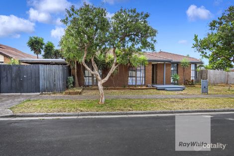 Property photo of 17 Gabrielle Crescent Gladstone Park VIC 3043