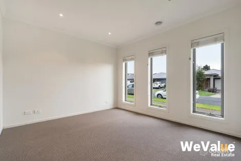 Property photo of 7 Hinter Way Roxburgh Park VIC 3064