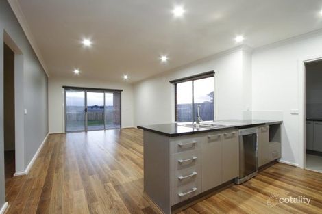 Property photo of 61 Woondella Boulevard Sale VIC 3850