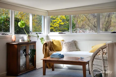 Property photo of 7 Robertson Avenue Castlemaine VIC 3450