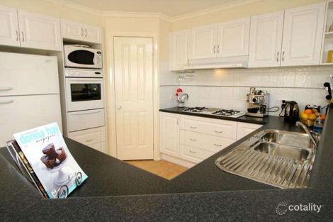 Property photo of 8 Tintagel Way Mornington VIC 3931