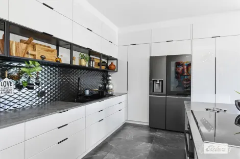 Property photo of 9 Raymond Terrace Yeppoon QLD 4703