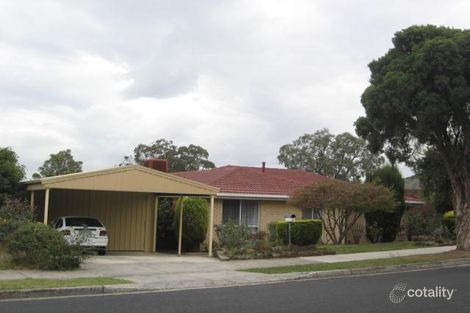 8 Regnans Ave, Endeavour Hills, VIC 3802