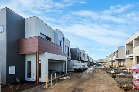 Property photo of 15 Queenie Way Cranbourne West VIC 3977