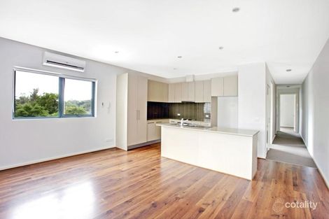 Property photo of 9/4 Civic Square Croydon VIC 3136