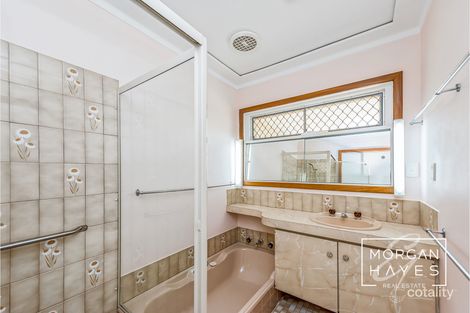 Property photo of 2 Errinbee Street Riverton WA 6148