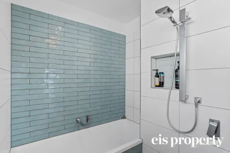 Property photo of 206 Channel Highway Taroona TAS 7053