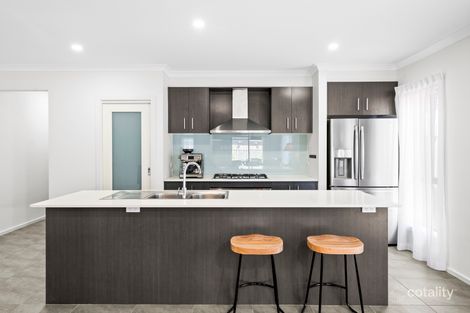 Property photo of 9 Jester Drive Cobblebank VIC 3338