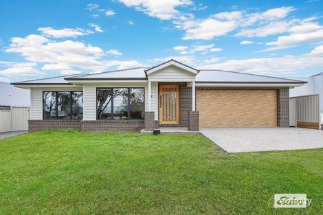 15 Gentle Rd, Tangambalanga, VIC 3691