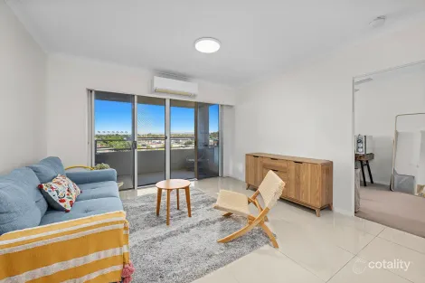 Property photo of 305/8 Waverley Street Southport QLD 4215
