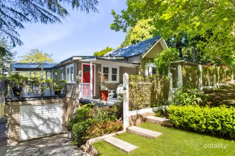 Property photo of 40 Woodford Street Leura NSW 2780