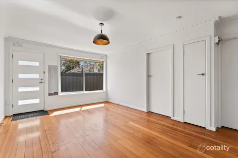 Property photo of 1/102 Crookston Road Reservoir VIC 3073