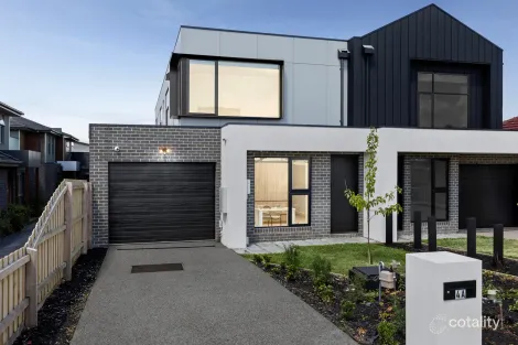 4a Fenacre St, Strathmore, VIC 3041