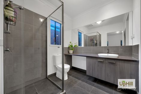 Property photo of 15 Marblelight Way Clyde North VIC 3978