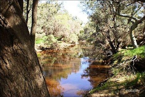 Property photo of 5 Ryland Terrace Deepdale WA 6532