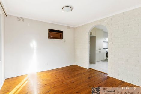Property photo of 13 Robert Molyneux Avenue Endeavour Hills VIC 3802