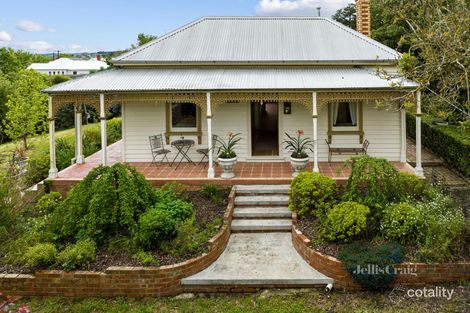 305 Bradshaw St, Golden Point, VIC 3350