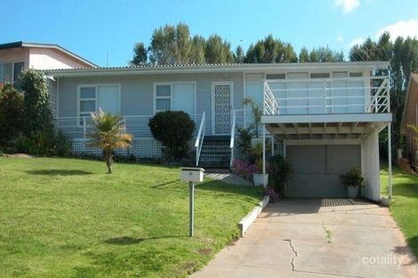 19 Investigator Cres, Encounter Bay, SA 5211