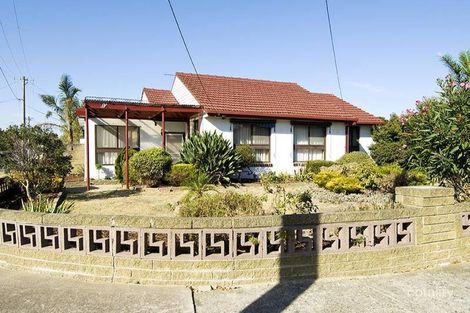 Property photo of 9 Carbeena Parade Heidelberg West VIC 3081