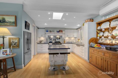 Property photo of 10 Sherwood Road Surrey Hills VIC 3127