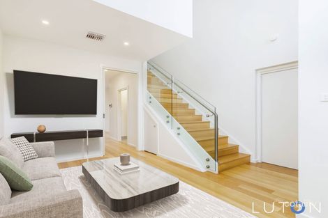 Property photo of 2/9 Borrowdale Street Red Hill ACT 2603