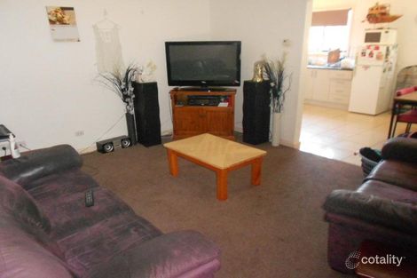 Property photo of 16 Halbert Street Wendouree VIC 3355