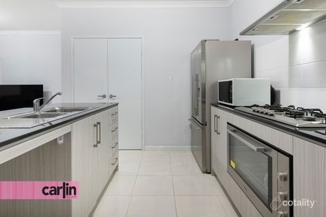 Property photo of 21 Apatite Street Treeby WA 6164
