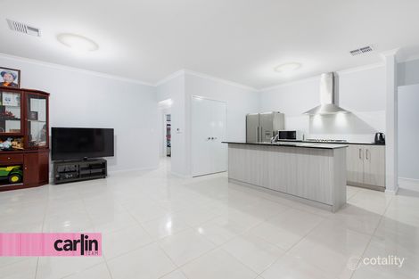 Property photo of 21 Apatite Street Treeby WA 6164