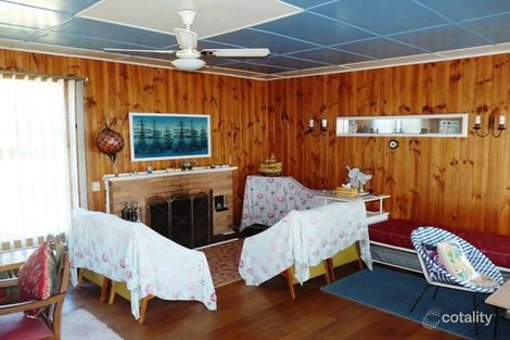 Property photo of 42 Hennessy Street Port Campbell VIC 3269